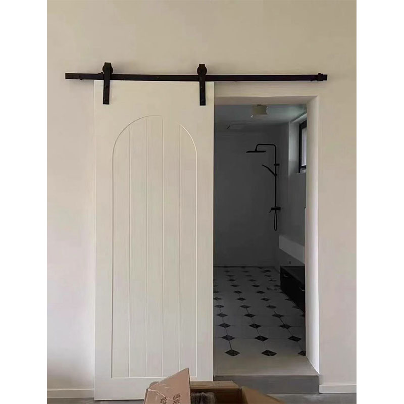 Interior Design Kitchen Modern - Porte da fienile con primer bianche