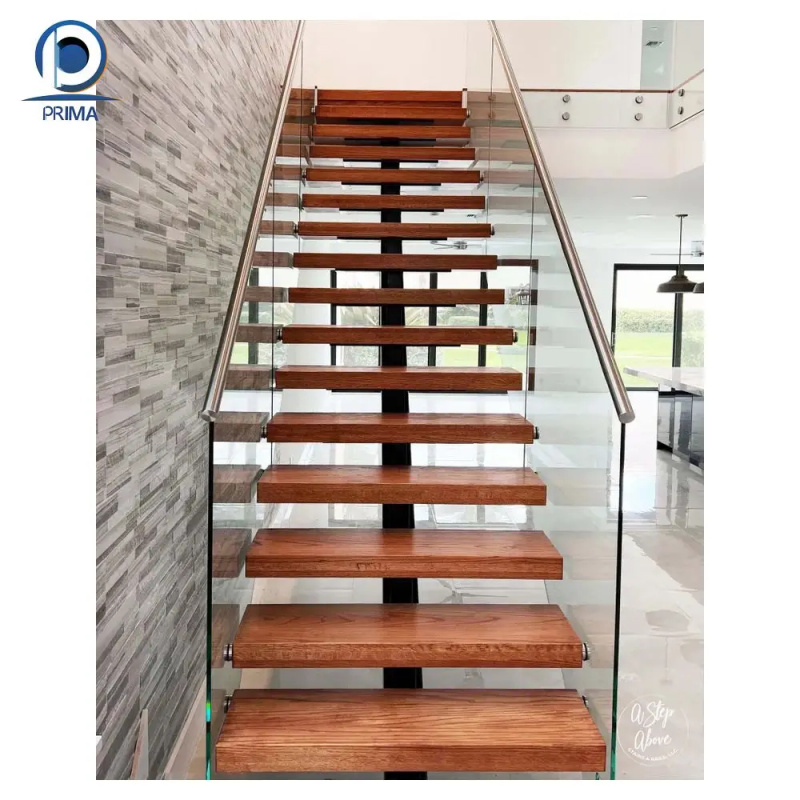 Scala d'ingresso moderna in ve - Interior Design Apartment recensione e prezzo