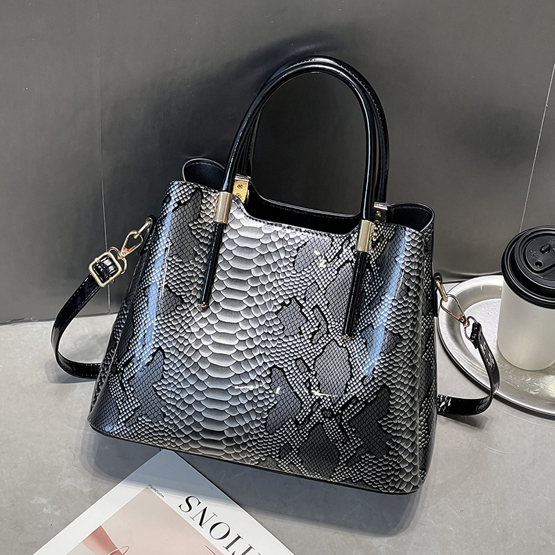 2025 Borsa da donna in pelle d - Interior Design High End recensione e prezzo
