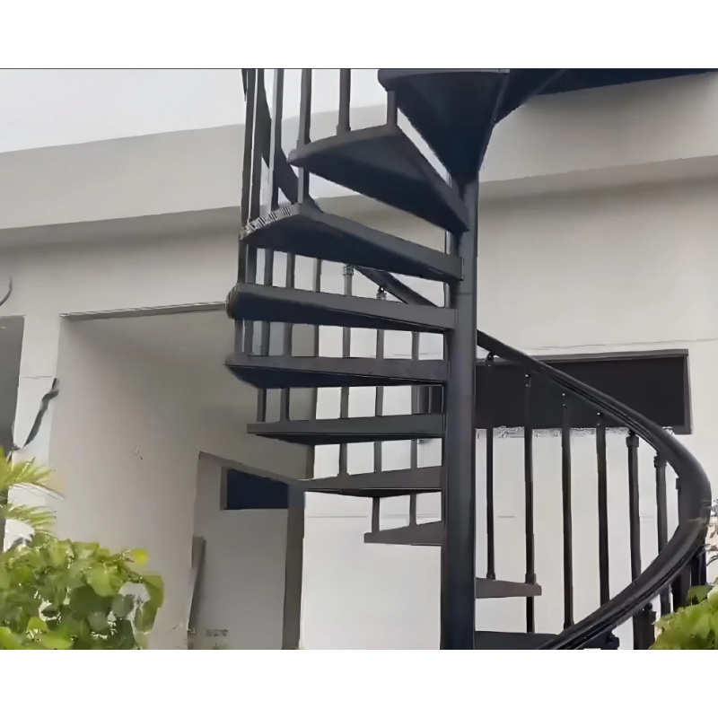 Scale in Metallo dal Design Mo - Interior Design Apartment recensione e prezzo